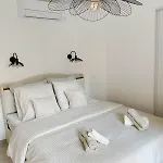 De Luxe Climatise, Parking & 2 Balcons Апартаменты *