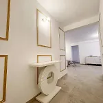 De Luxe Climatise, Parking & 2 Balcons Апартаменты *