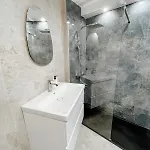 Apartamento De Luxe Climatise, Parking & 2 Balcons