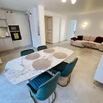 Apartamento De Luxe Climatise, Parking & 2 Balcons Villefranche-sur-Mer